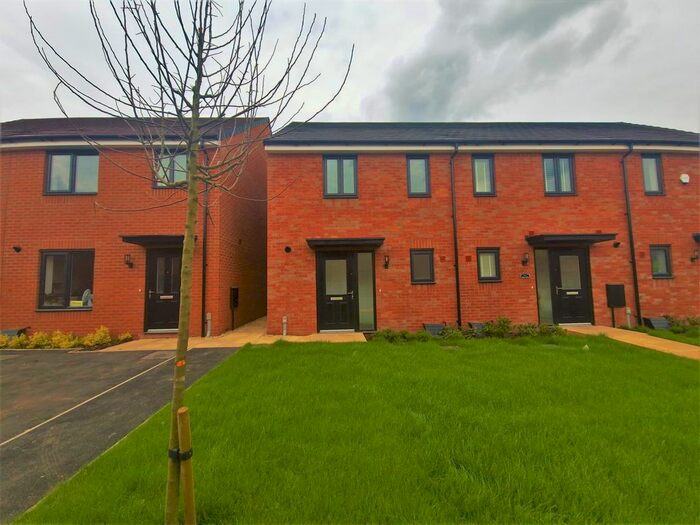 2 Bedroom Property To Rent In Rea Lane, Stirchley, Birmingham, B30