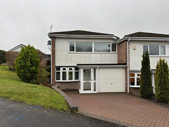 3 Bedroom Terraced House To Rent In Doctors Hill, Stourbridge, DY9