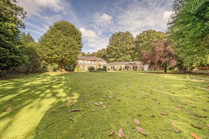 5 Bedroom Detached House For Sale In Cranley Road, Walton On Thames, KT12