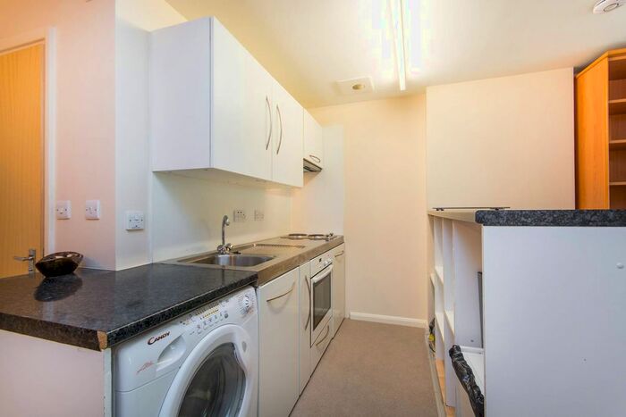 Studio To Rent In St George Wharf, Vauxhall, London, SW8