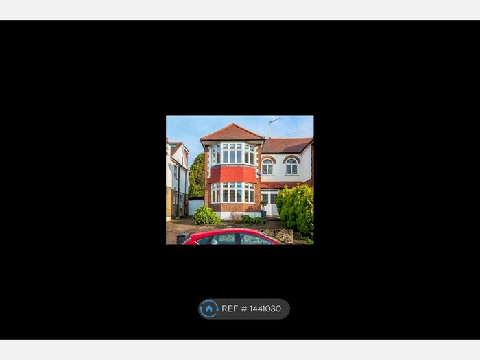 3 Bedroom Semi-Detached House To Rent In Ashridge Gardens, London, N13