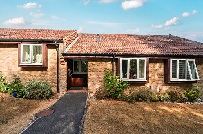 2 Bedroom Bungalow For Sale In Darfield Road, Guildford, Surrey, GU4