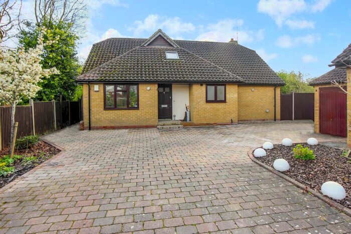 1 Bedroom Bungalow To Rent In Arrow Yard, Broxbourne, Hertfordshire, EN10