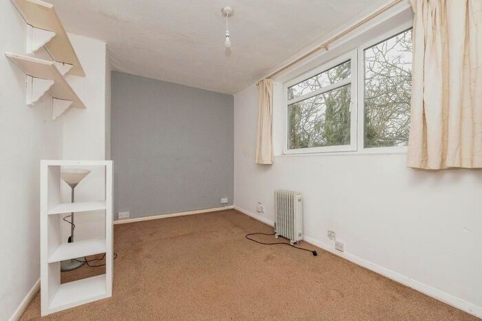 1 Bedroom Flat For Sale In High Street South, Dunstable, Bedfordshire, LU6