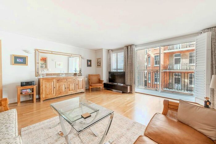 2 Bedroom Flat For Sale In Victoria Street, Westminster, London, SW1H