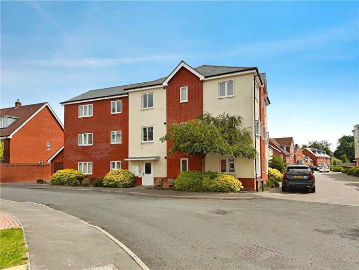 2 Bedroom Apartment For Sale In Cutforth Way, Romsey, Hampshire, SO51