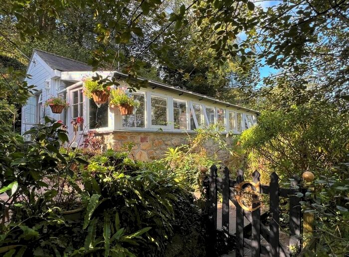 2 Bedroom Bungalow For Sale In Lamorna, Penzance, TR19
