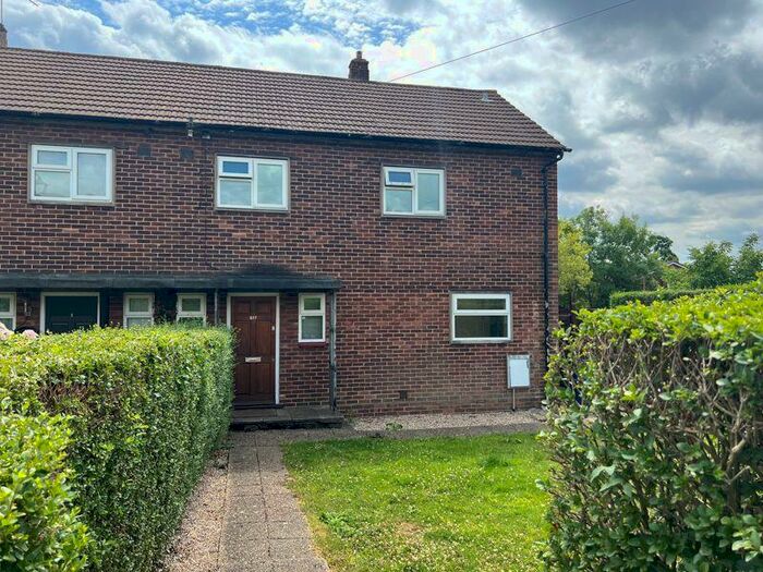 3 Bedroom Semi-Detached House To Rent In Mays Lane, EN5