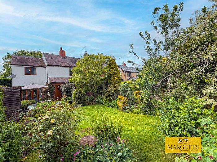 3 Bedroom End Of Terrace House For Sale In Station Road, Hatton Station, Warwick, CV35