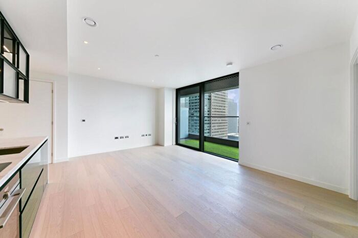 1 Bedroom Apartment To Rent In Bagshaw Building, Wardian, Canary Wharf, E14