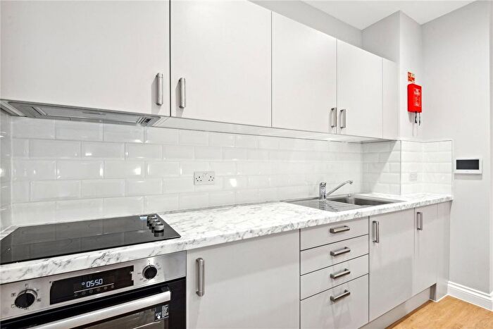 Studio To Rent In Glendower Place, London, SW7