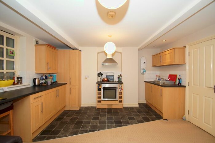 1 Bedroom Flat To Rent In Prospect Hill, Redditch, Worcestershire, B97