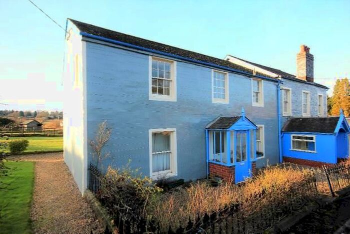 2 Bedroom Flat To Rent In Nell's Flat, Dalhougal, Croftamie, G63