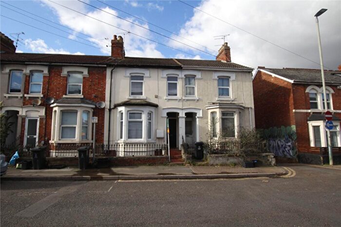 3 Bedroom Terraced House To Rent In Curtis Street, Swindon, Wiltshire, SN1