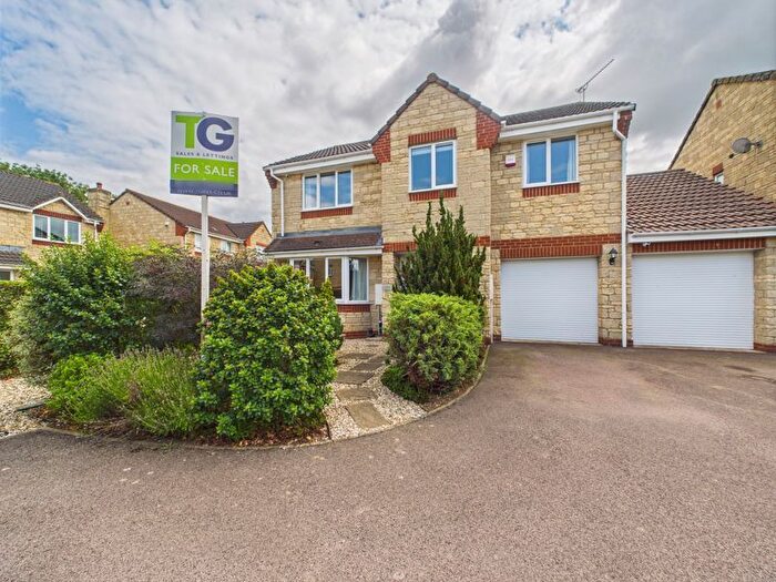 5 Bedroom Detached House For Sale In Arrowsmith Drive, Stonehouse, GL10