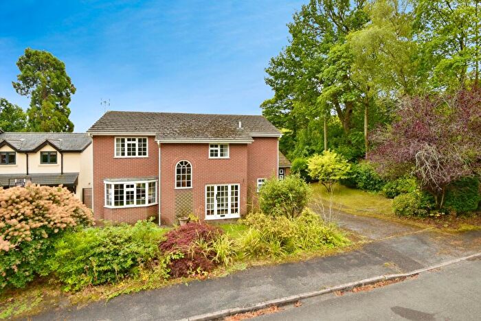 4 Bedroom Detached House For Sale In Park Close, Madeley, Crewe, Staffordshire, CW3