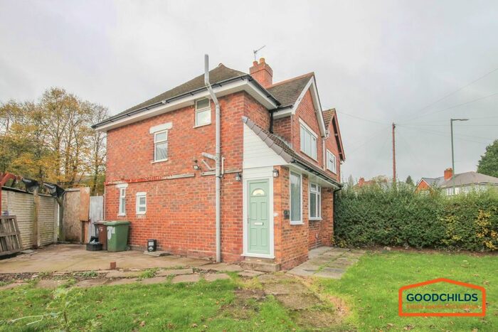 3 Bedroom Semi-Detached House To Rent In Penderel Street, Bloxwich, WS3