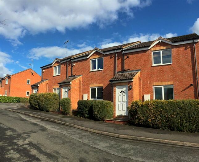 2 Bedroom Maisonette To Rent In Glendale Terrace, Redditch, B97