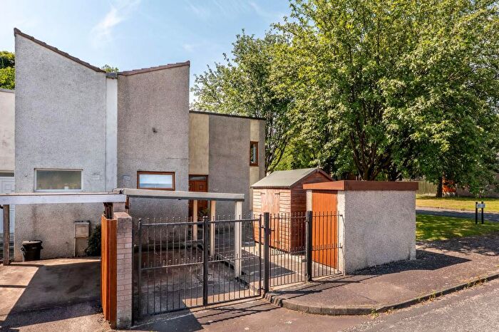 3 Bedroom End Of Terrace House For Sale In Colliston Avenue, Glenrothes, KY7