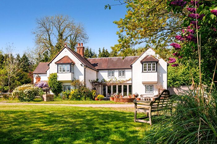 5 Bedroom Detached House For Sale In Wapseys Lane, Hedgerley, SL2