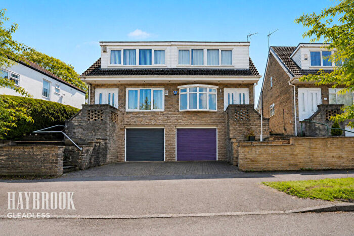 3 Bedroom Semi-Detached House For Sale In Crispin Drive, Sheffield, S12
