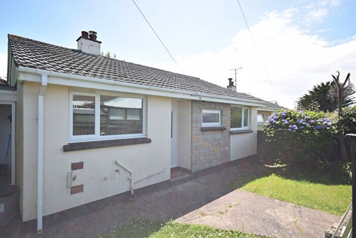 2 Bedroom Bungalow To Rent In Hartland, Bideford, EX39