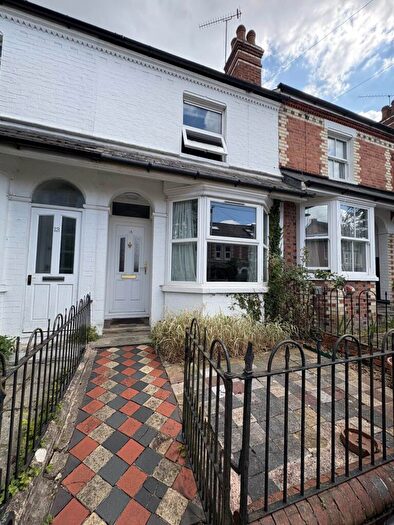 3 Bedroom Terraced House To Rent In Cardigan Gardens, Reading, RG1