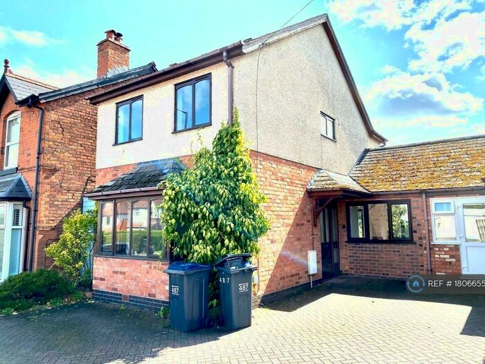 3 Bedroom Detached House To Rent In Jockey Road, Sutton Coldfield, B73
