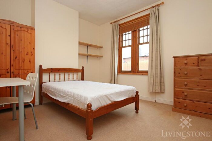 3 Bedroom Terraced House To Rent In Cradock Road, Clarendon Park, LE2