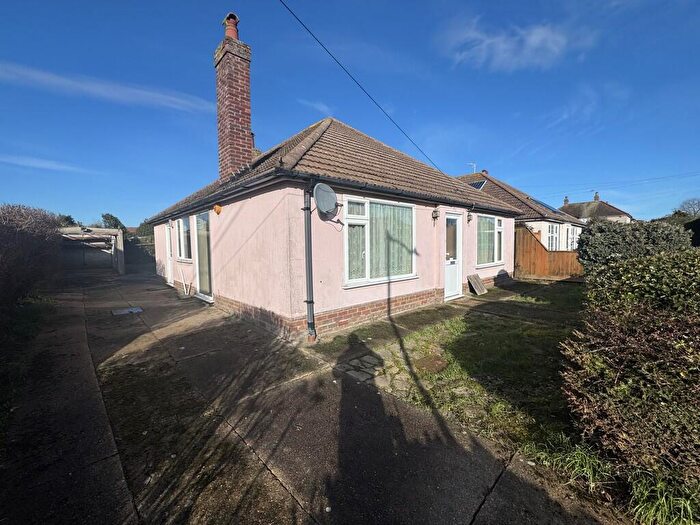 3 Bedroom Detached Bungalow For Sale In Looe Road, Felixstowe, IP11