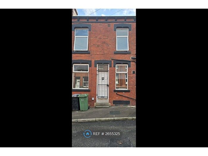 1 Bedroom Terraced House To Rent In Aviary Mount, Leeds, LS12