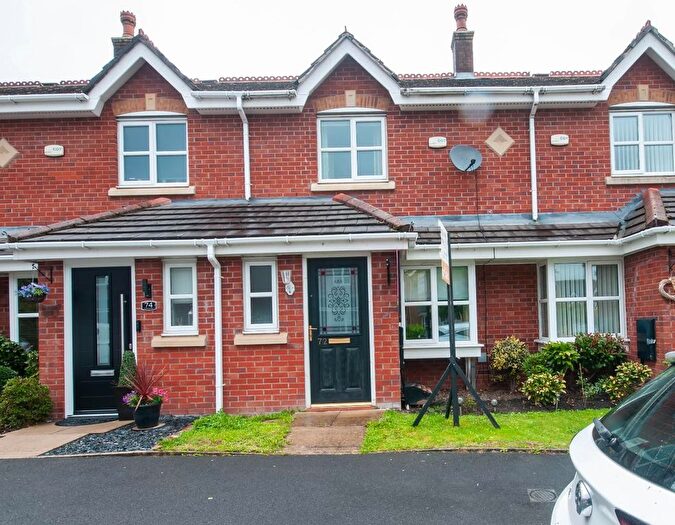 2 Bedroom Mews For Sale In Hutchinson Way, Radcliffe, M26
