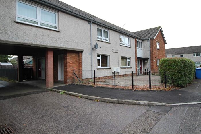 1 Bedroom Flat To Rent In Strowan Road, Grangemouth, Falkirk, FK3