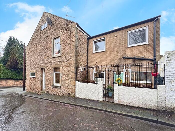 2 Bedroom End Of Terrace House For Sale In Monarch Terrace, Blaydon, NE21