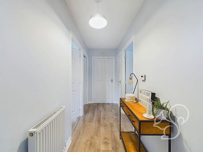 2 Bedroom Flat For Sale In Captain Gardens, Colchester, CO2