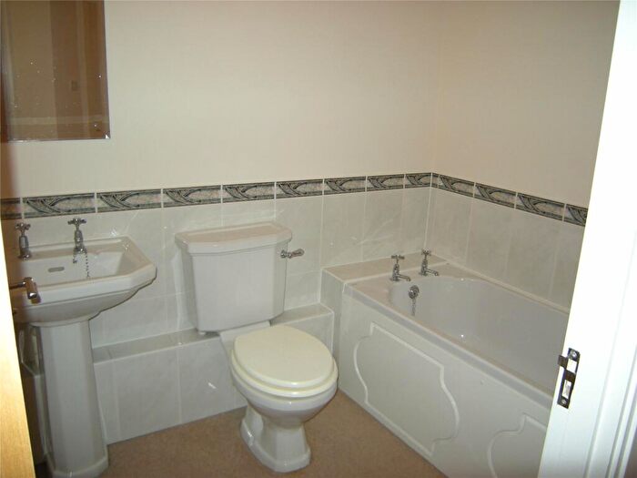 2 Bedroom Apartment To Rent In Adventurers Quay, Caerdydd, Adventurers Quay, CF10