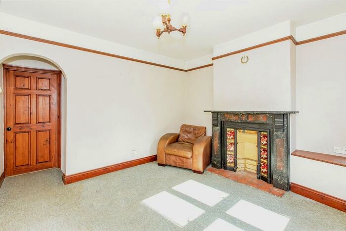 2 Bedroom Terraced House For Sale In Brooks Road, Raunds, Wellingborough, NN9