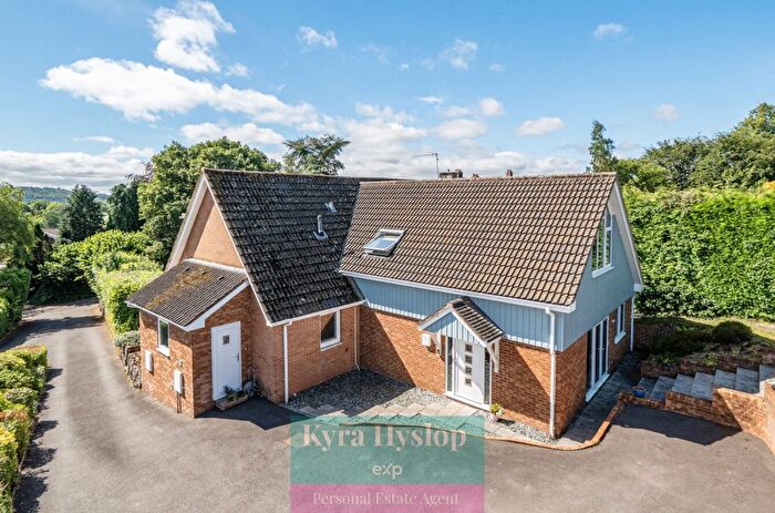 5 Bedroom Detached House For Sale In Church Road, Silverton, Exeter, Devon, EX5