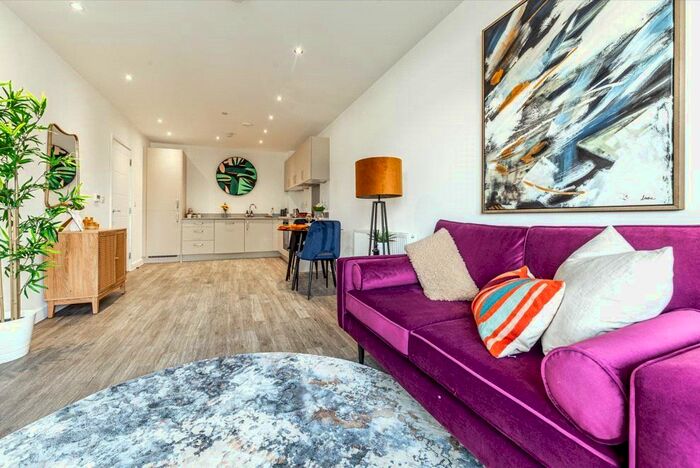 2 Bedroom Flat For Sale In Vista House, High View, Hatfield, Hatfield, AL10