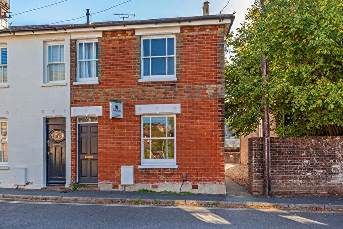 2 Bedroom End Of Terrace House To Rent In Culver Road, Winchester, SO23