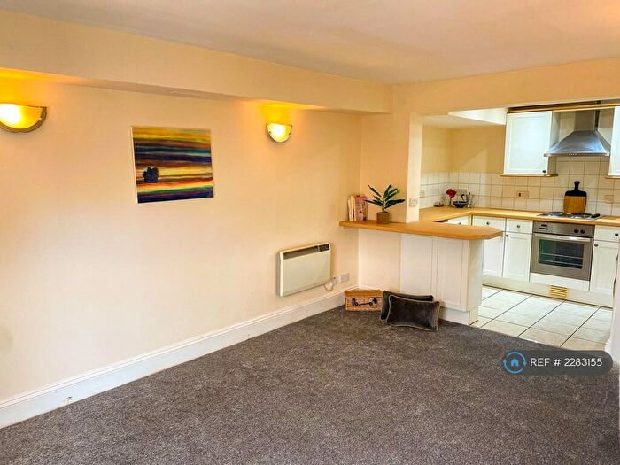 1 Bedroom End Of Terrace House To Rent In Craufurd Rise, Maidenhead, SL6