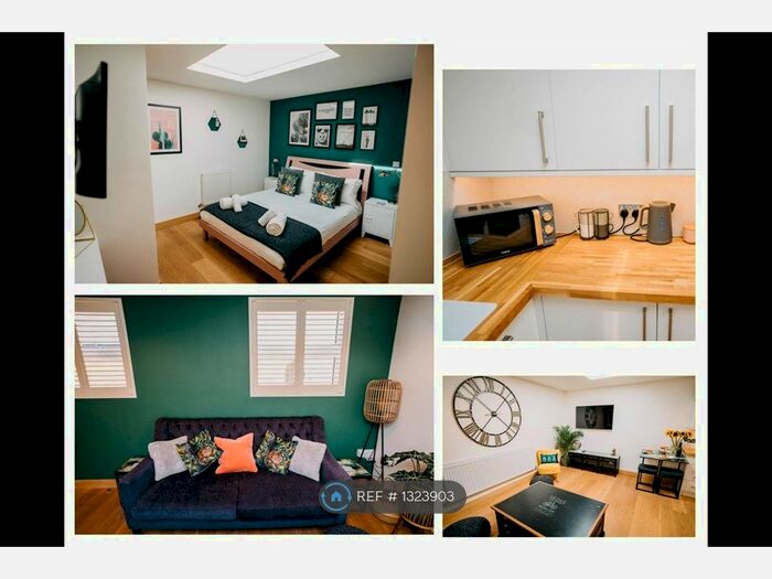 1 Bedroom Flat To Rent In East Street, Newquay, TR7