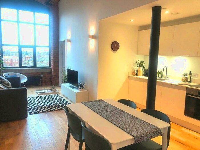 2 Bedroom Apartment To Rent In Elisabeth Mill, Reddish, SK5