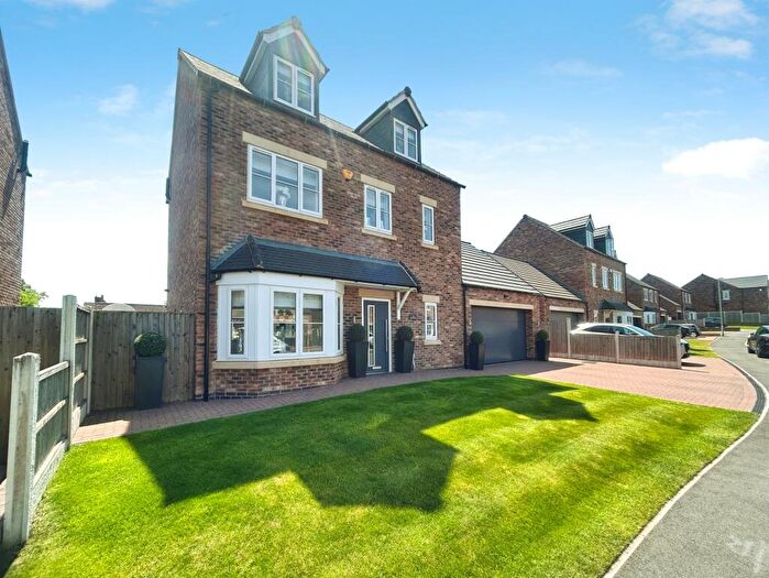 4 Bedroom Detached House For Sale In Bishops Meadows, Church Warsop, Mansfield, NG20