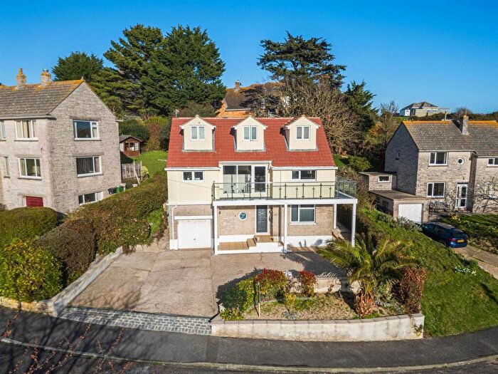 4 Bedroom Detached House For Sale In Overcombe Drive, Preston, DT3