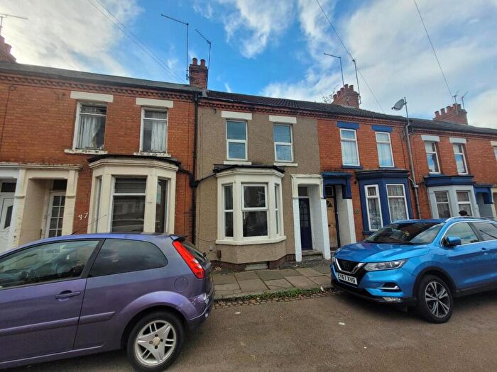 3 Bedroom Terraced House To Rent In Shelley Street, Northampton, NN2