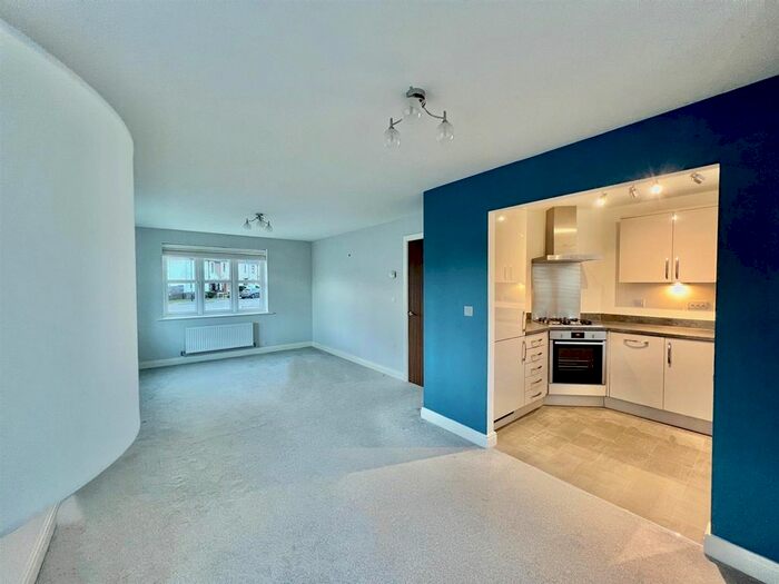 2 Bedroom Flat To Rent In Second Avenue, New Century Park, Coventry, CV3