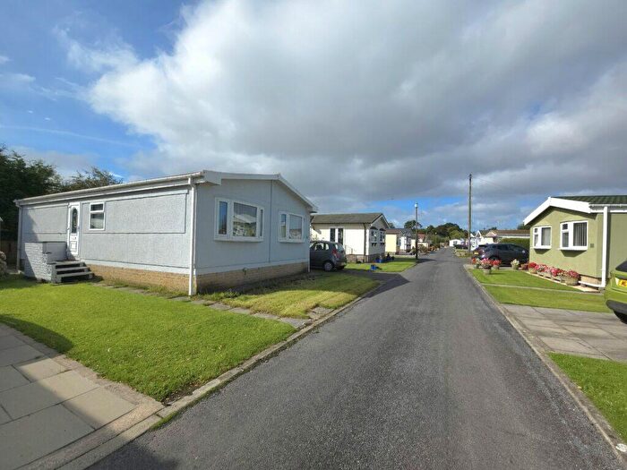 2 Bedroom Park Home For Sale In The Crescent, Woodside Park, Stalmine, Poulton Le Fylde, FY6