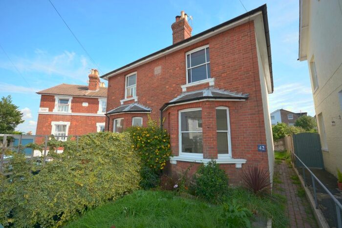 2 Bedroom Semi-Detached House To Rent In Dukes Road, Tunbridge Wells, TN1