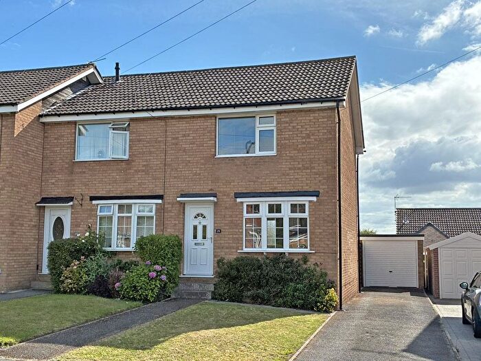 2 Bedroom End Of Terrace House To Rent In Delamere Crescent, Harrogate, HG2